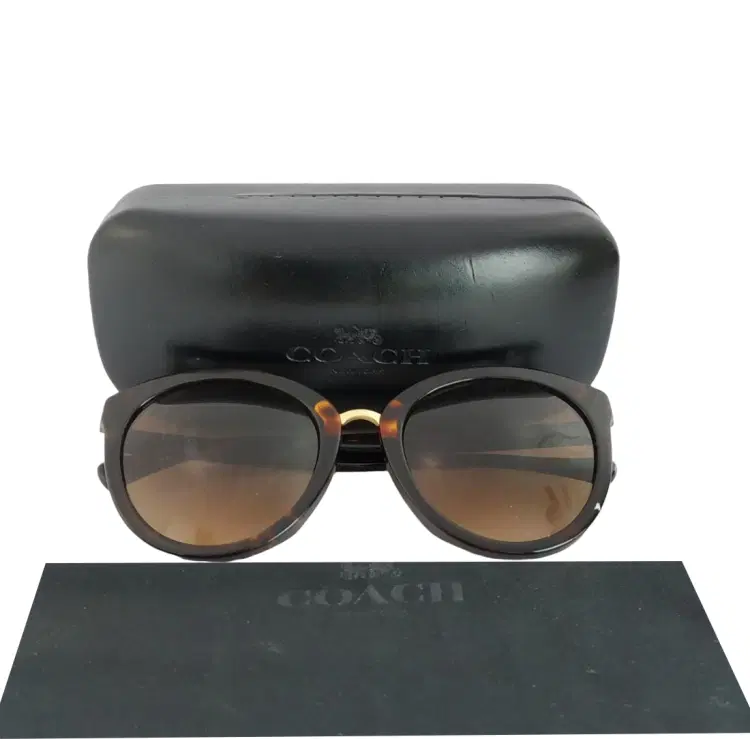 Coach 8199D Sunglasses-Hover-Image
