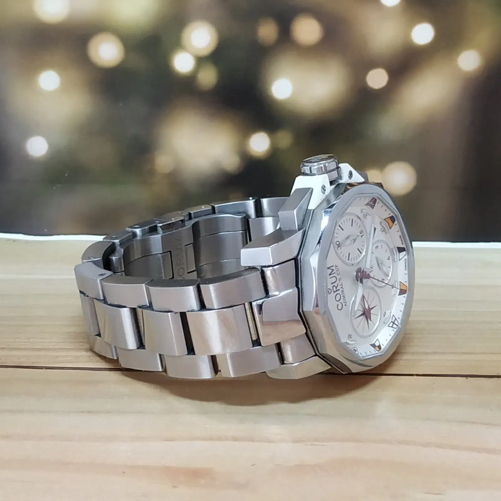 Luxepolis.com India - Corum Admiral Cup Challenger Chronograph