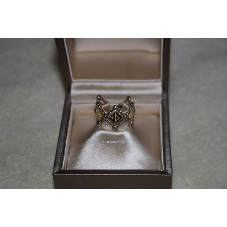 Buy Brand New & Pre-Owned Luxury 18k White & Yellow Gold Louis Vuitton Ring  Online