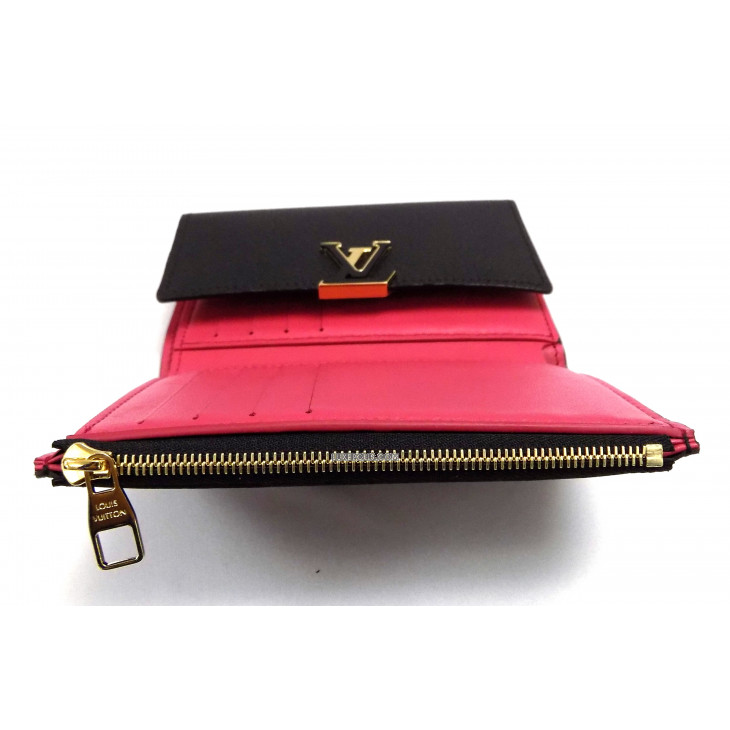 LOUIS VUITTON Taurillon Capucines Compact Wallet Black 1316052