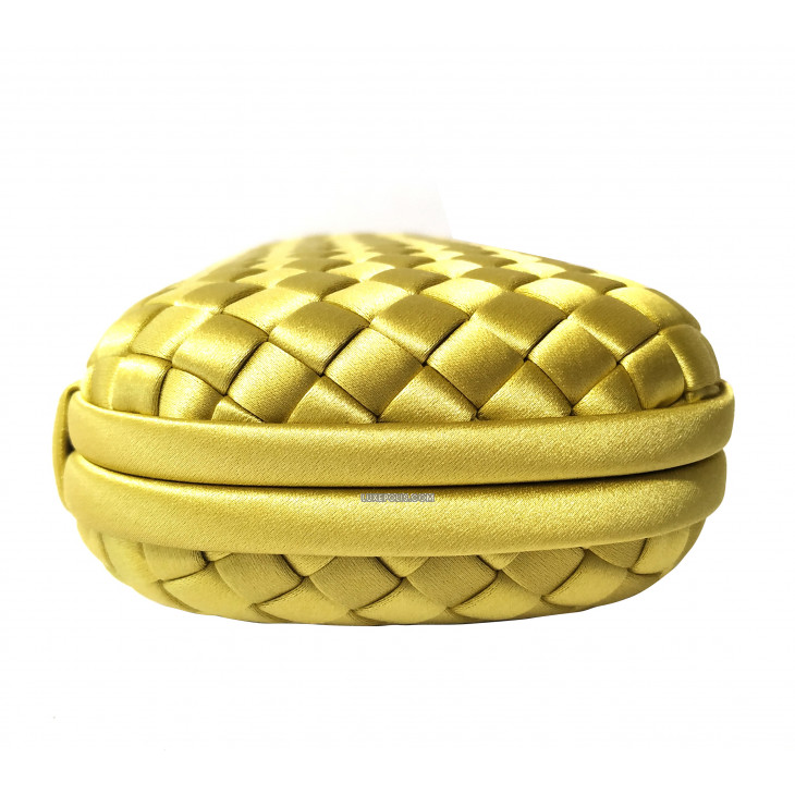 Buy Pre-owned & Brand new Luxury Bottega Veneta Yellow Gold Intrecciato  Impero Stretch Knot Clutch Online