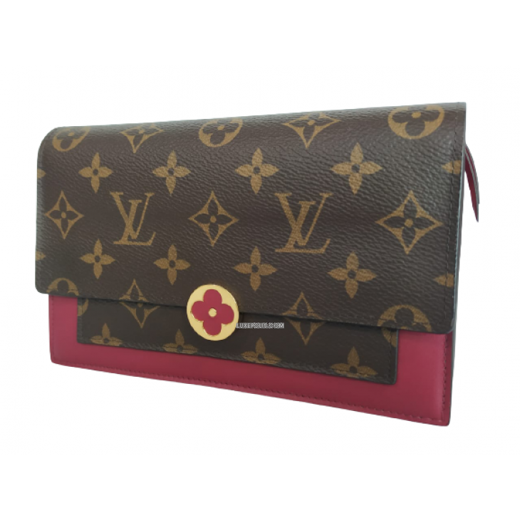 Louis Vuitton Wallet On Chain Lily Monogram in Coated Canvas with Gold-tone  - GB
