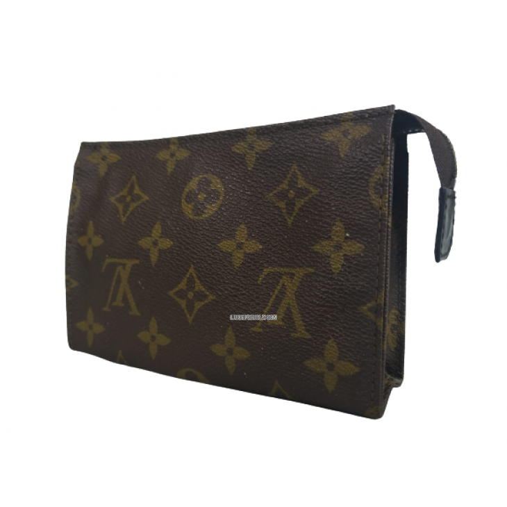Buy Pre-owned & Brand new Luxury Louis Vuitton Monogram 15 Toiletry Pouch  Online