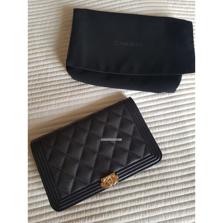 Buy Pre-owned & Brand new Chanel Le boy WOC Online