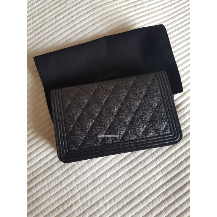 Buy Pre-owned & Brand new Chanel Le boy WOC Online