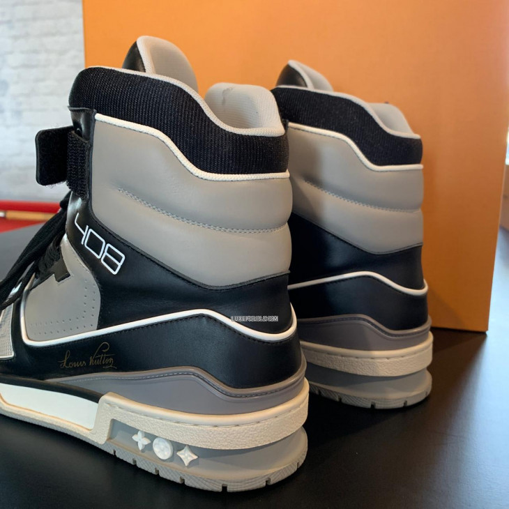 Louis Vuitton 19SS By Virgil Abloh Sneakers for Sale in South El Monte, CA  - OfferUp