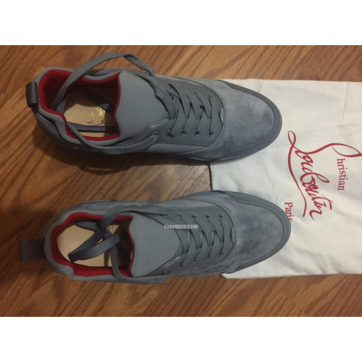 Christian Louboutin - Authenticated Aurelien Trainer - Leather White Plain for Men, Very Good Condition