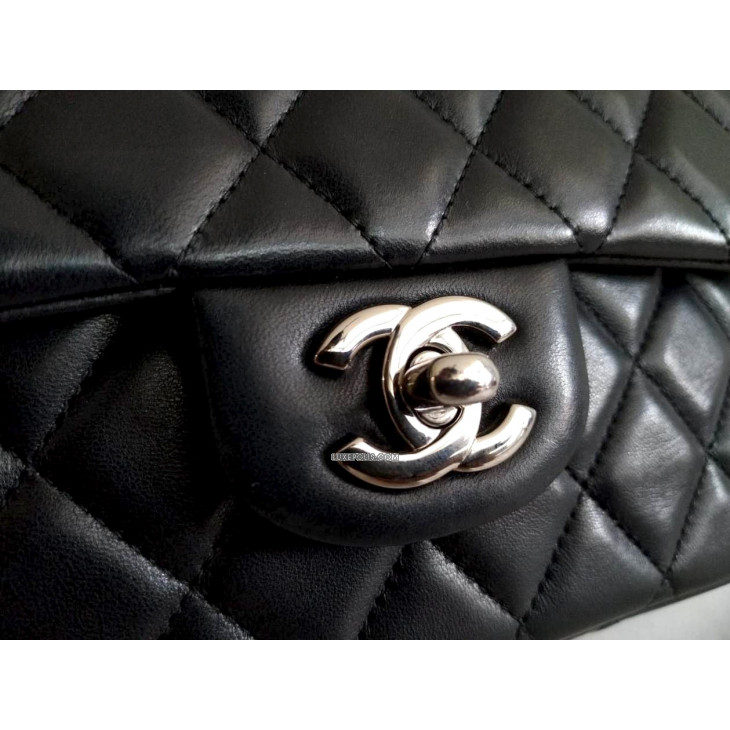 Buy Pre-owned & Brand new Luxury Chanel Black Medium Classic Flap Bag  Online