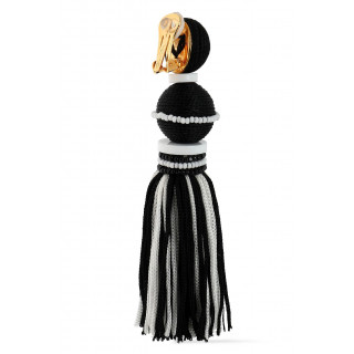 Oscar De La Renta
Tasseled gold-tone, cord, bead and resin clip earrings