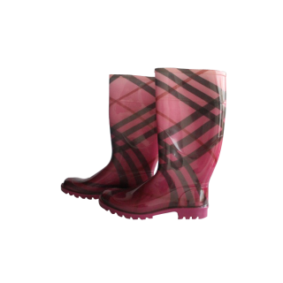 Burberry Pink Wellington Rain Boots | Luxepolis.com