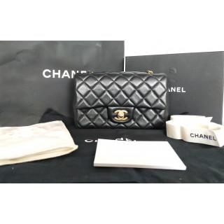 Chanel Black & White Lambskin Leather Cambon Pochette.  Luxury, Lot  #56181
