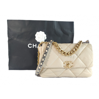 Chanel Quilted 19 Flap Handbag