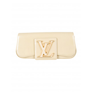 Louis Vuitton Off-White Sobe Clutch
