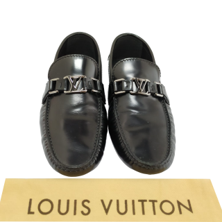 black lv shoes