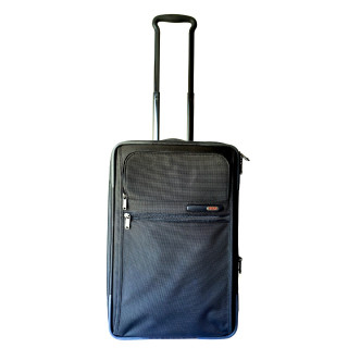Tumi Alpha 2 International Expandable Wheeled Carry-On Luggage