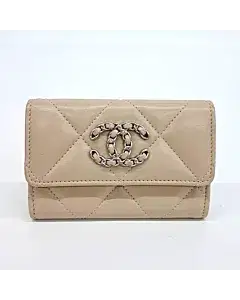 Chanel 19 card wallet