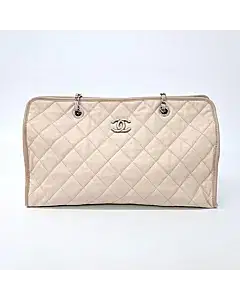 Chanel Caviar Shoulder Bag
