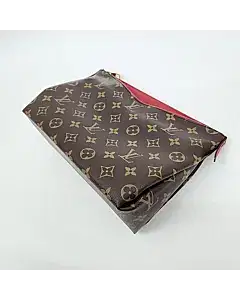 Louis Vuitton Monogram Pallas Beauty Case