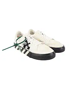 Off-White Low Vulcanized Canvas Sneakers in White / Black