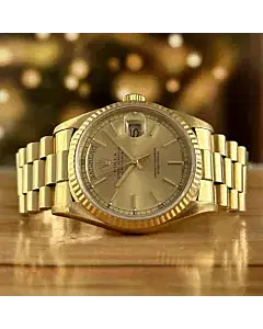 Rolex Day-Date 36MM 18K Yellow Gold with Champagne Dial