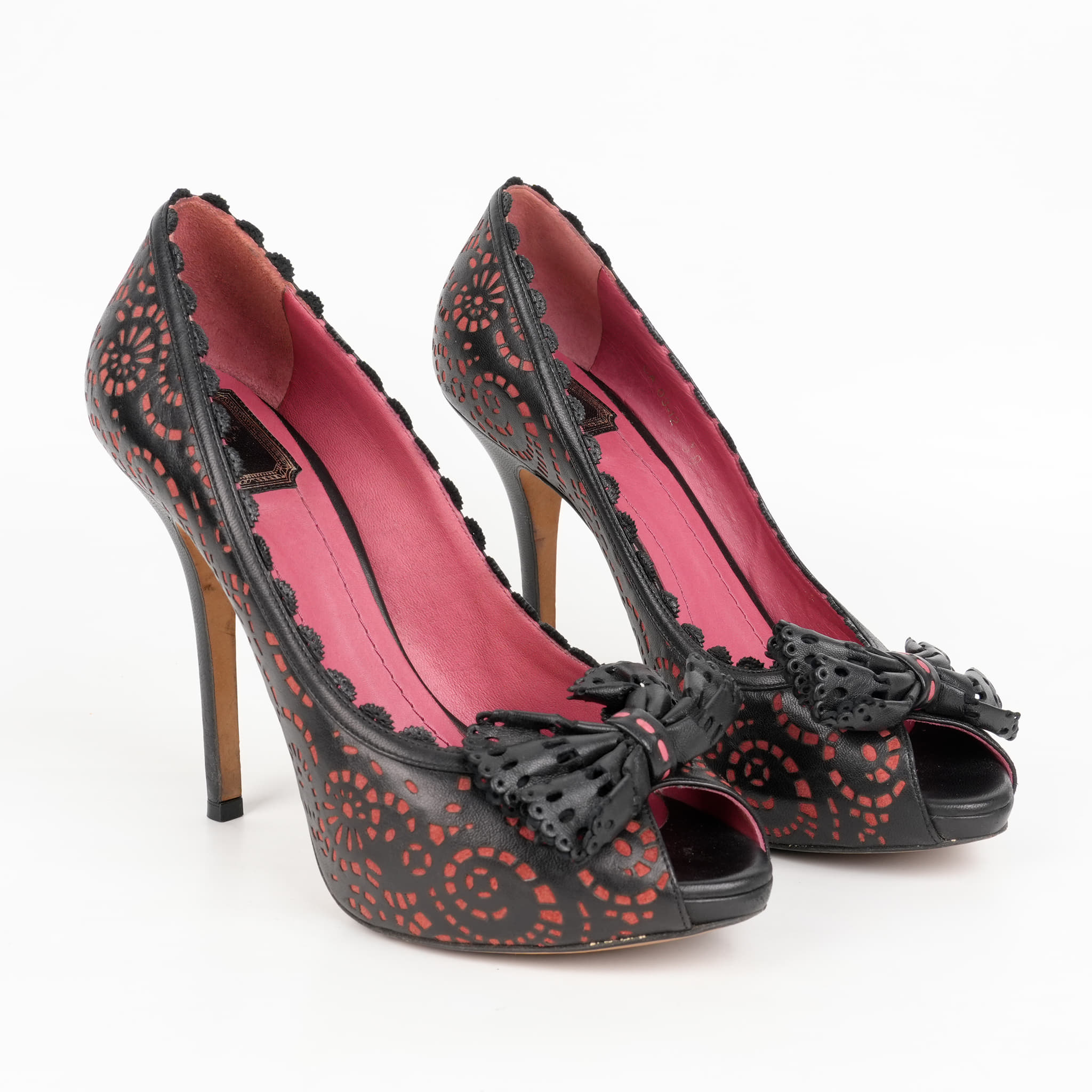 Size 38 - Dior Black/Pink Lasercut Leather Caprice Pumps