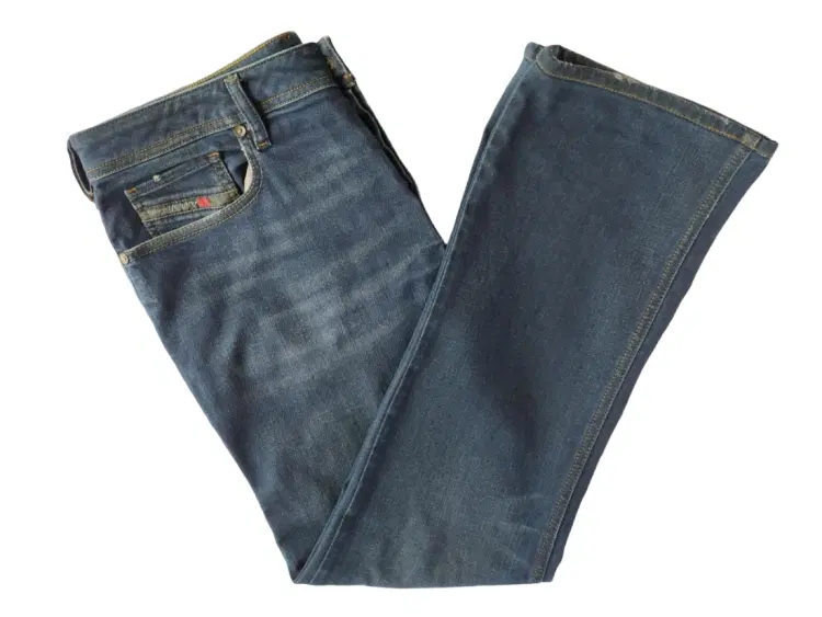 Diesel Zatiny Regular Bootcut Jeans-Hover-Image