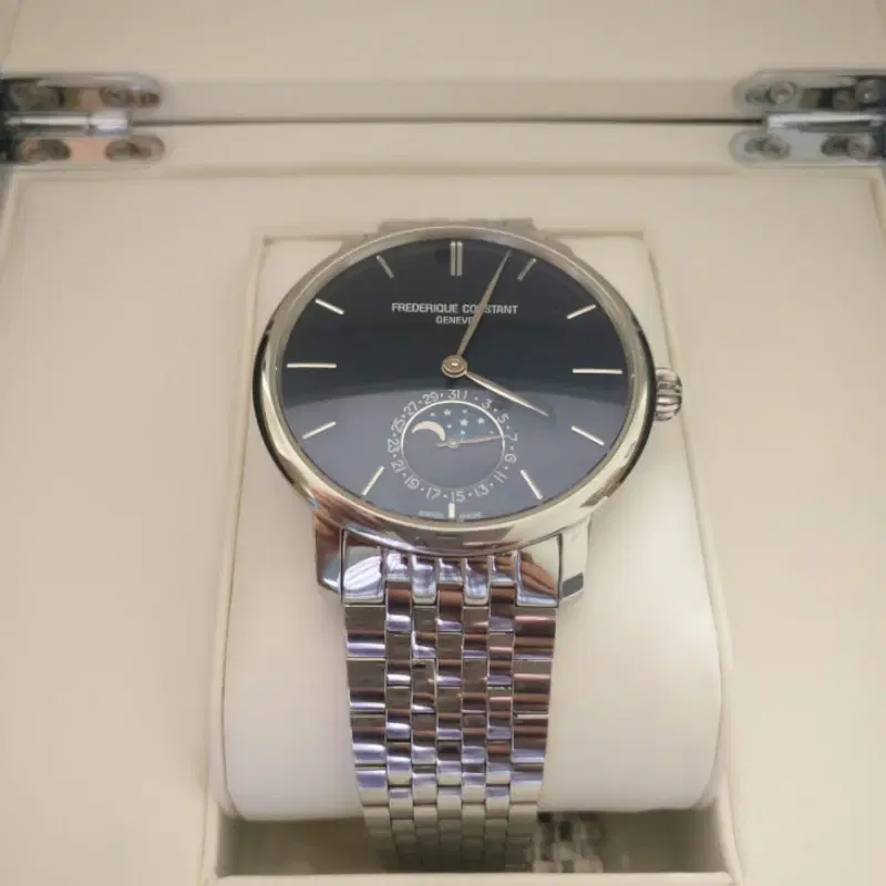 Frederique Constant Manufacture Slimline Moonphase