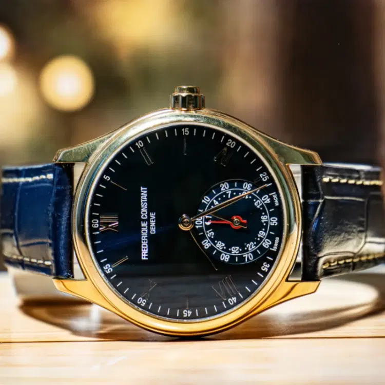 Frederique Constant Horological Smartwatch-Hover-Image