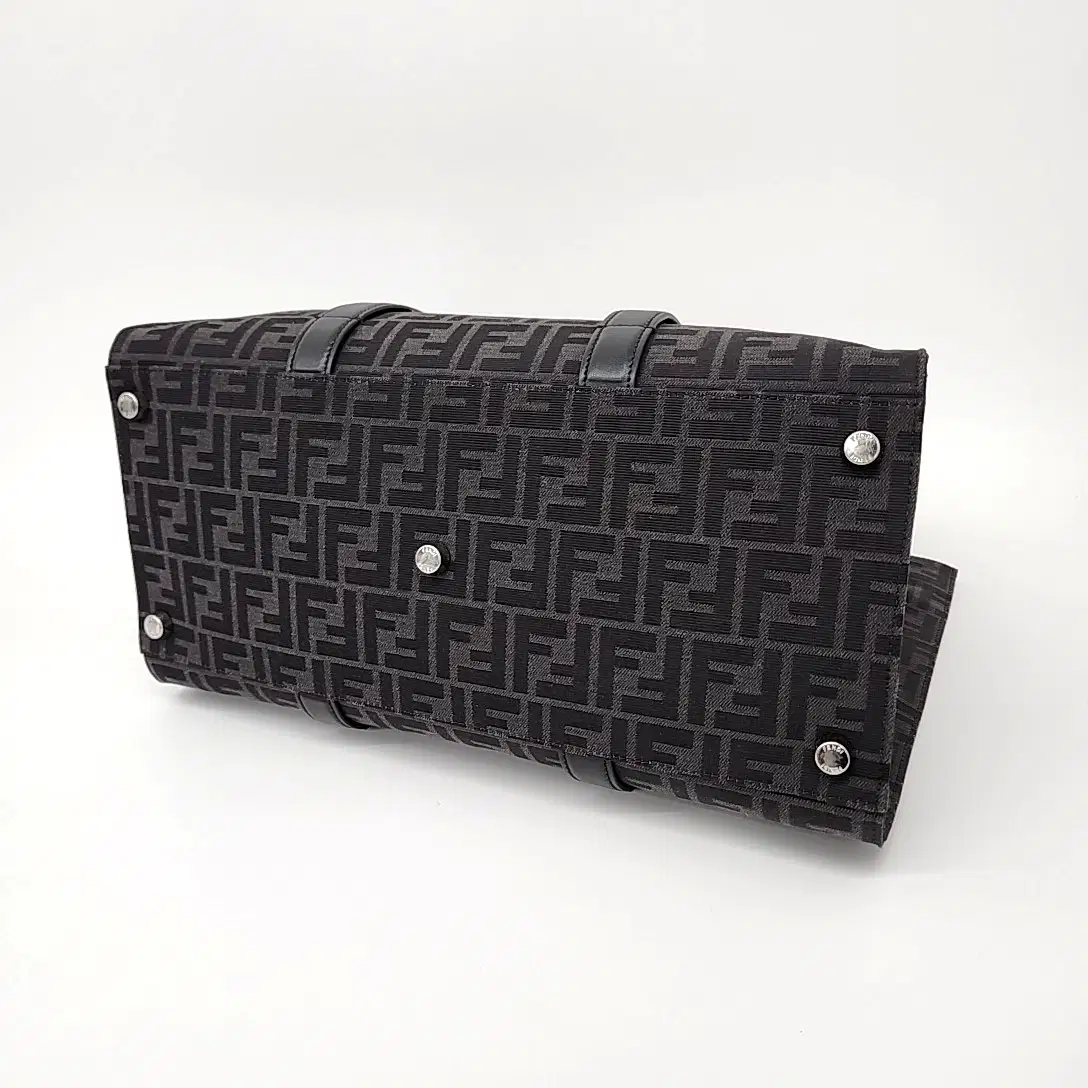 Fendi India - Buy & Sell Fendi FF Jacquard Shopper (7VA390