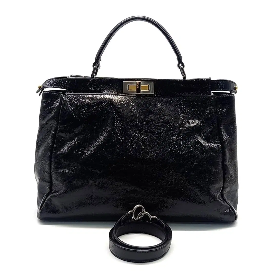 Fendi Patent Peekaboo Large (8BN210)