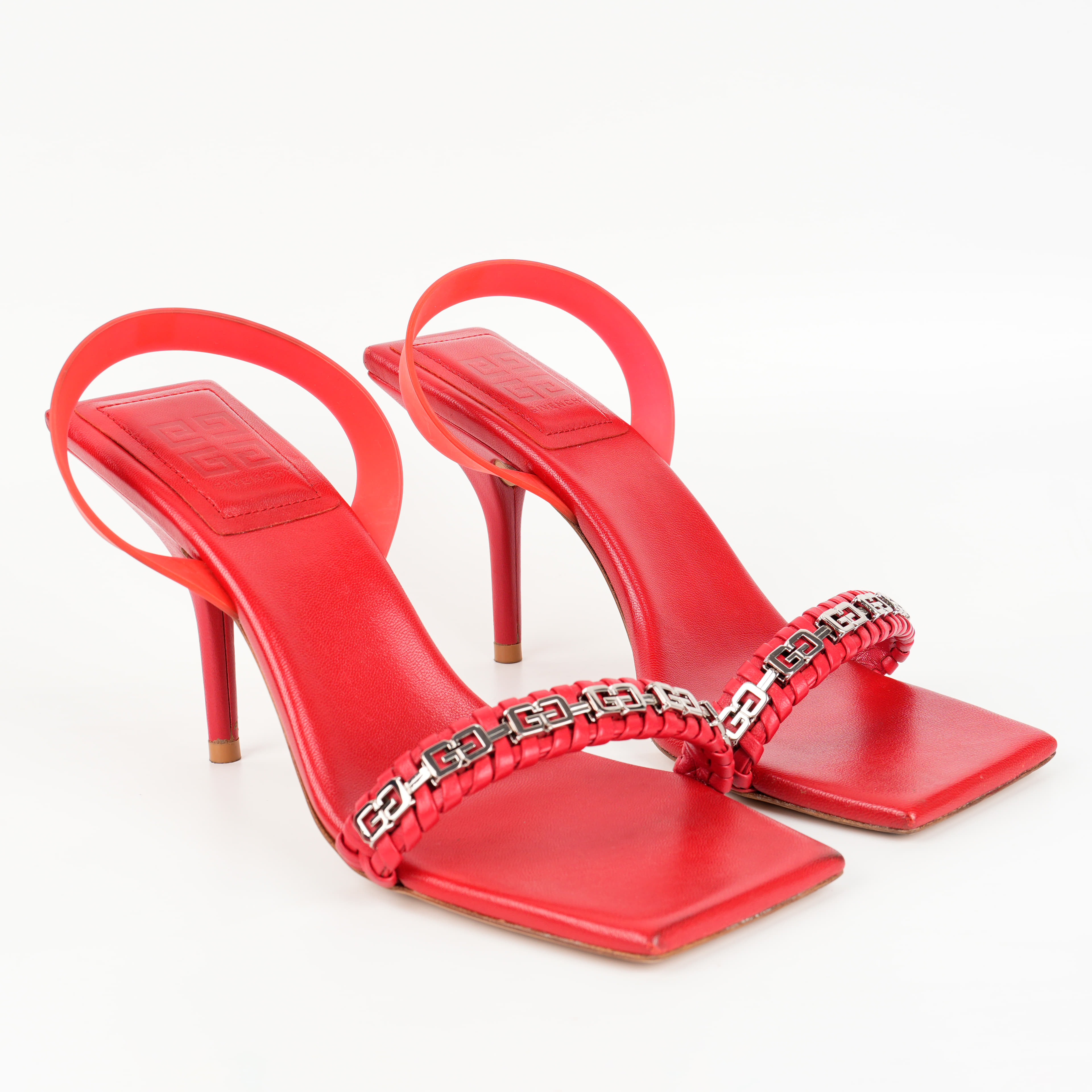 Size 38 - Givenchy Leather Chain-Link Accents Slingback Sandals
