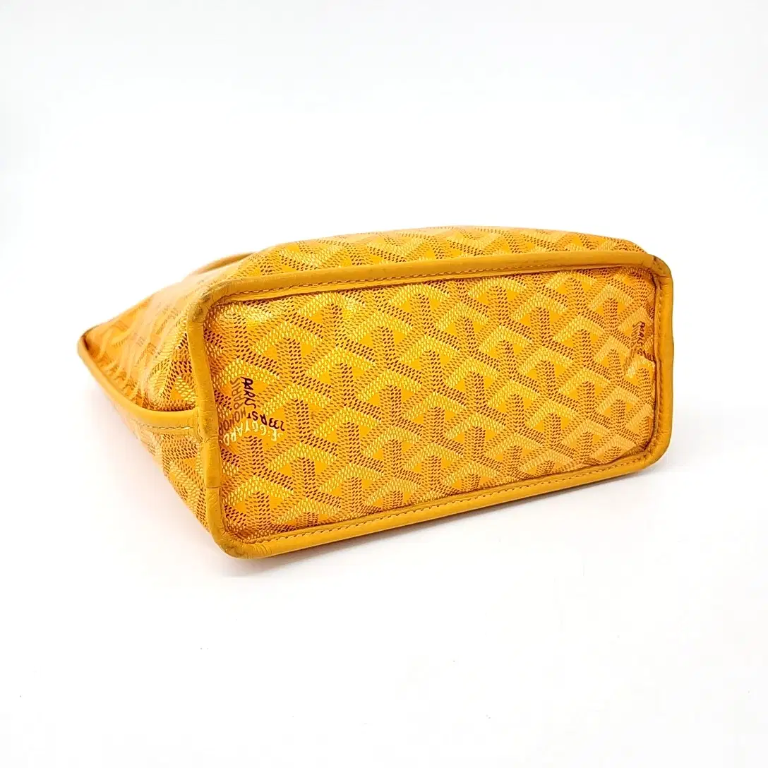 Luxepolis India | Buy & Sell Goyard Mini Anjou Bag & More