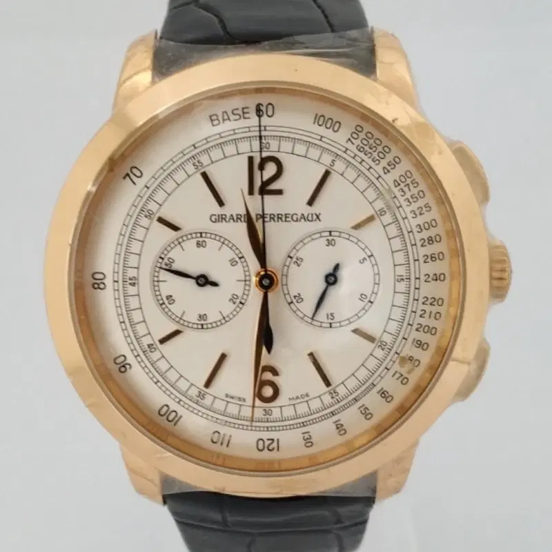 Girard Perregaux 1966 Chronograph Gold Watch