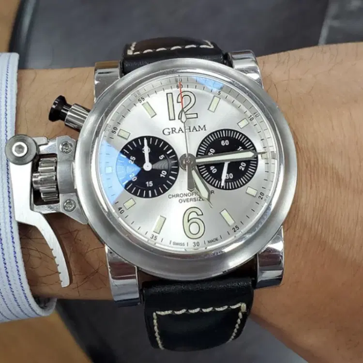 Graham Chronofighter Oversize 47MM-Hover-Image