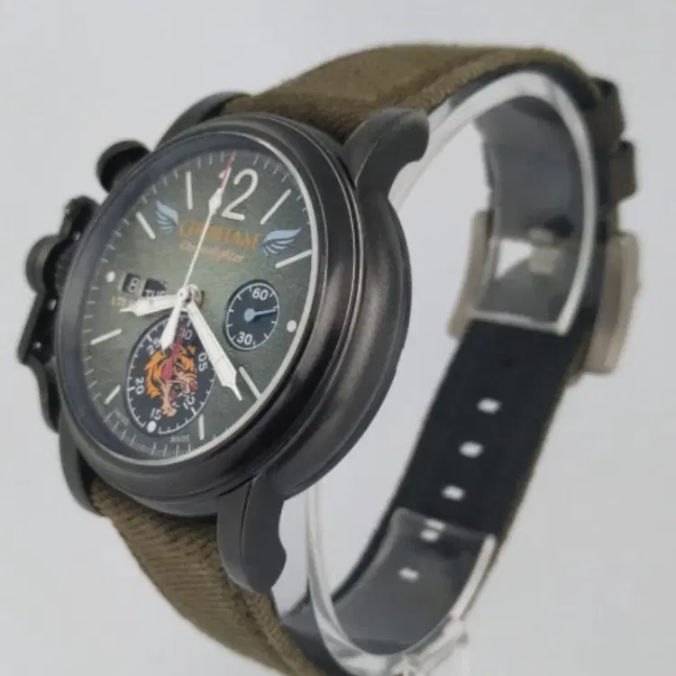 Graham Chronofighter Vintage 2CVAV 44MM-Hover-Image