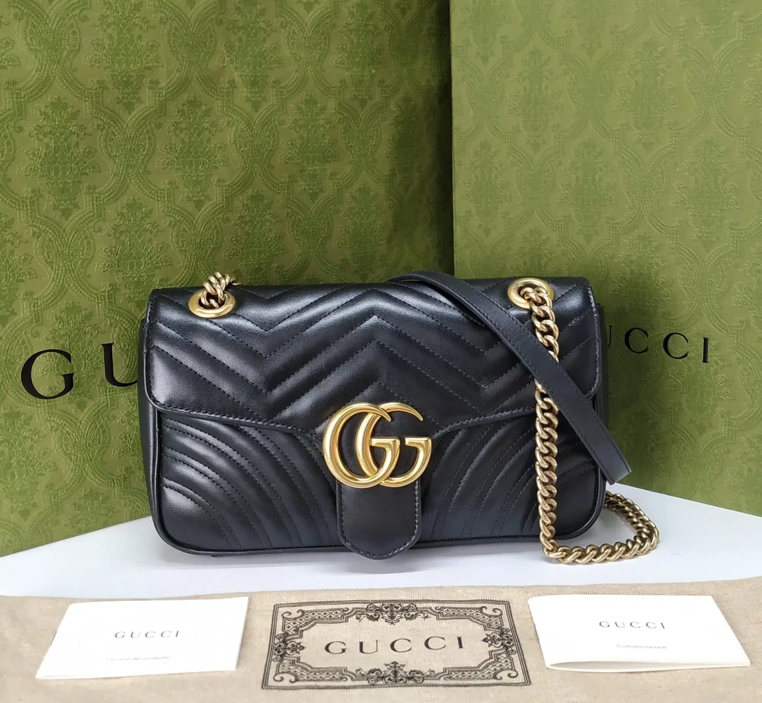 Gucci GG Marmont Small Matelasse Leather Shoulder Bag