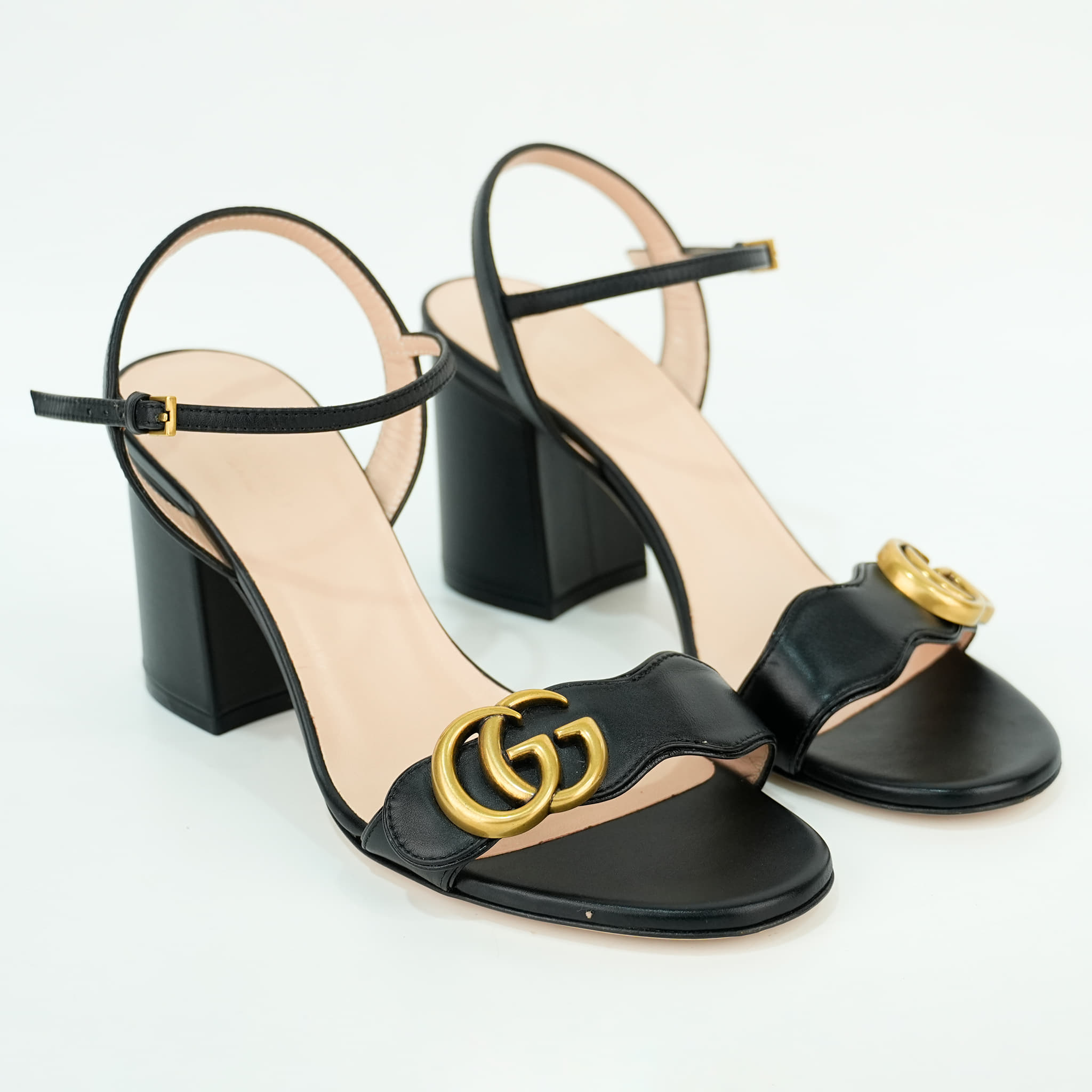 Size 37 - Gucci Black Leather GG Marmont Sandals