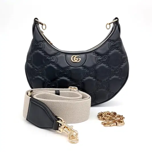 Gucci GG Matelassé Small Shoulder Bag (739709)