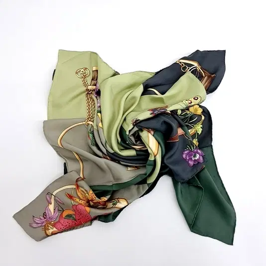 Gucci scarf