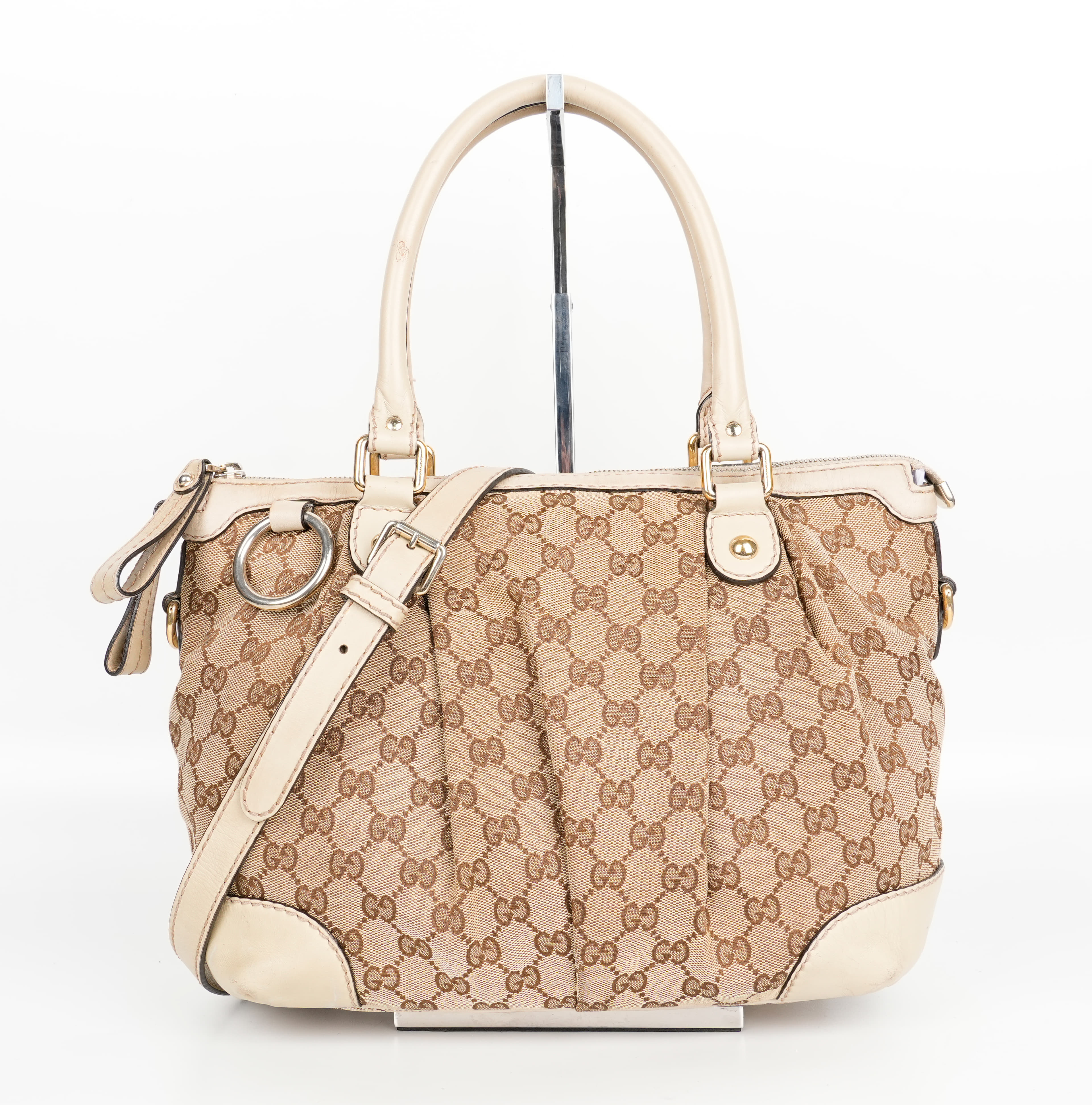 Gucci Sukey GG Canvas Medium Tote