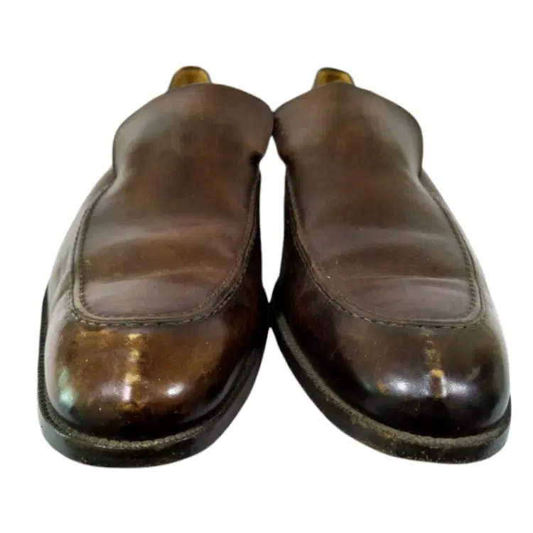 Gucci Classic Leather Loafer-Hover-Image