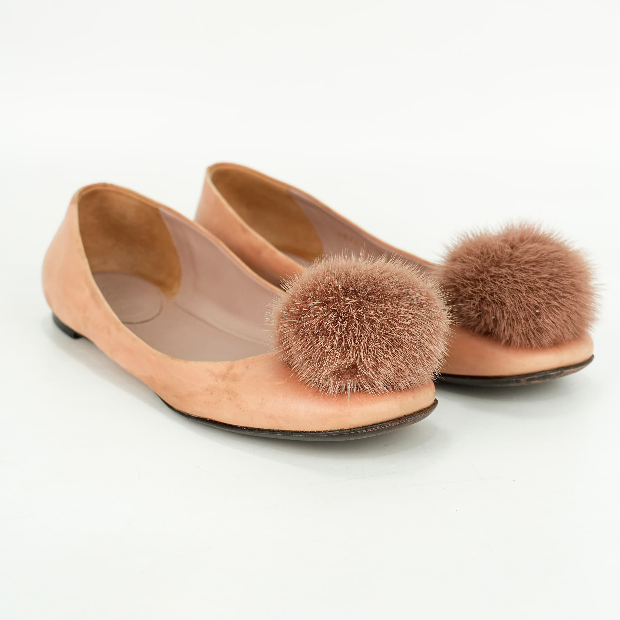 Size 38 - Gucci Calfskin Leather Pom Pom Ballet