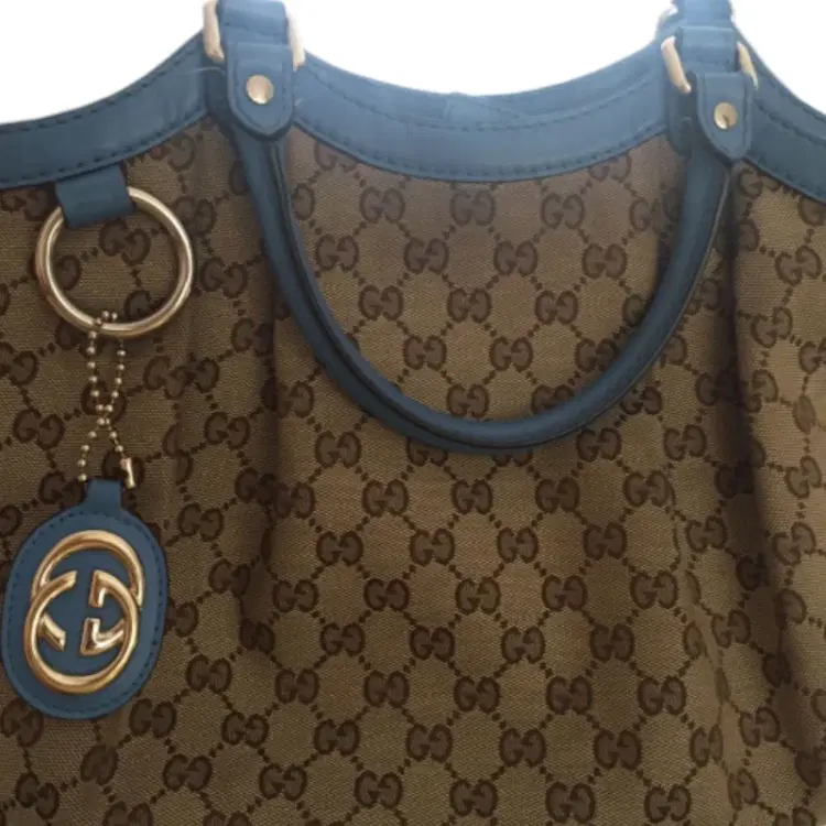 Gucci Sukey GG Monogram Canvas Shoulder Bag-Hover-Image
