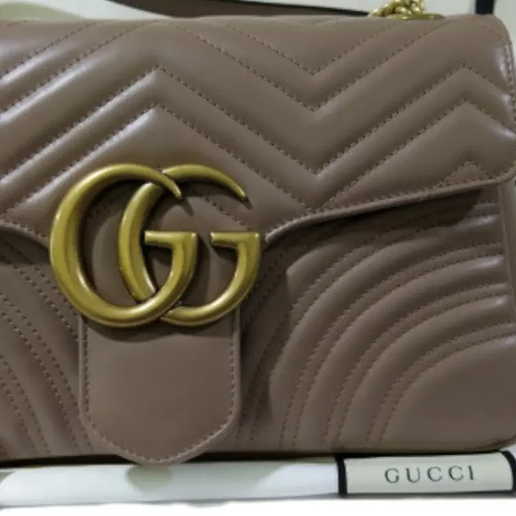 Gucci GG Marmont Medium Matelasse Shoulder Bag-Hover-Image