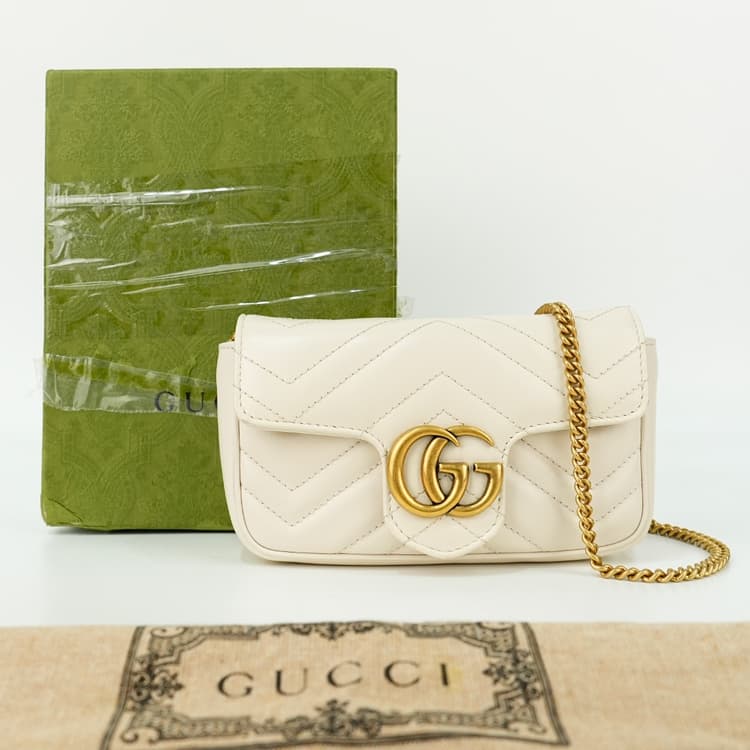 Gucci GG Marmont Super Mini Matelassé Shoulder Bag-Hover-Image