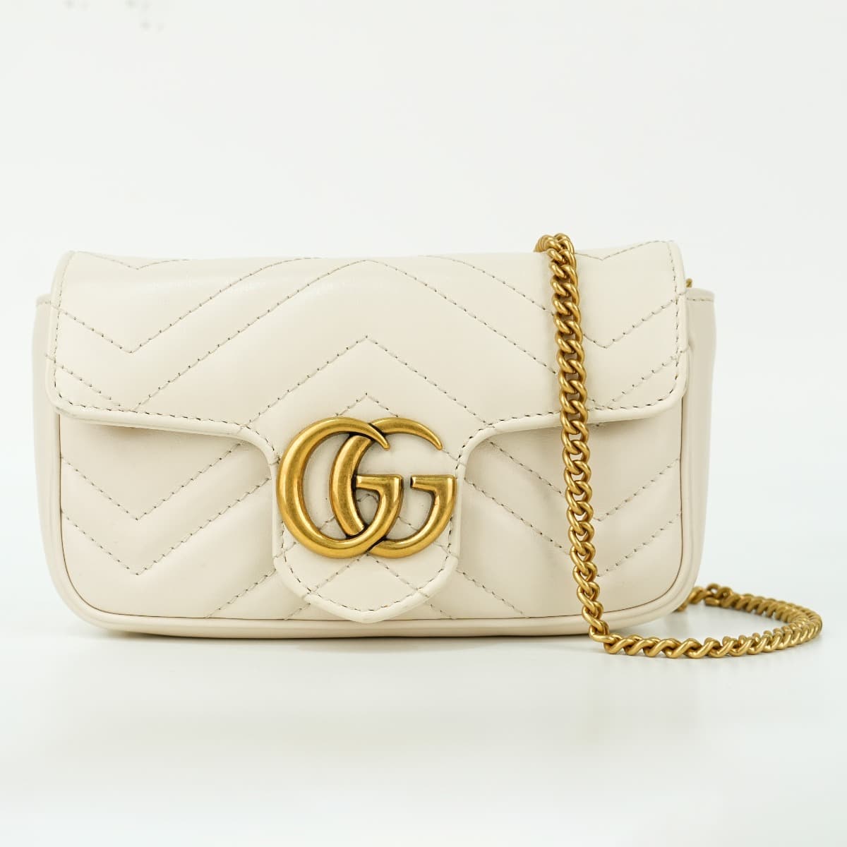 Gucci GG Marmont Super Mini Matelassé Shoulder Bag