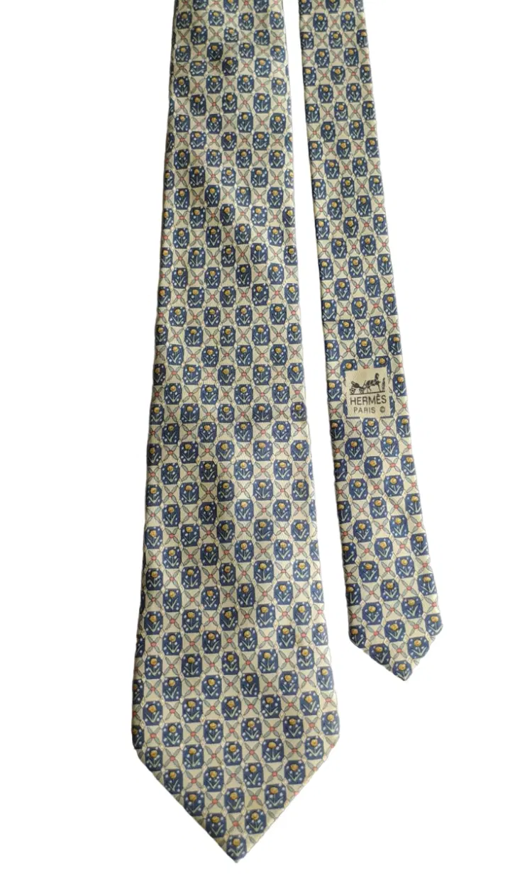 Hermes 7757 Silk Tie-Hover-Image