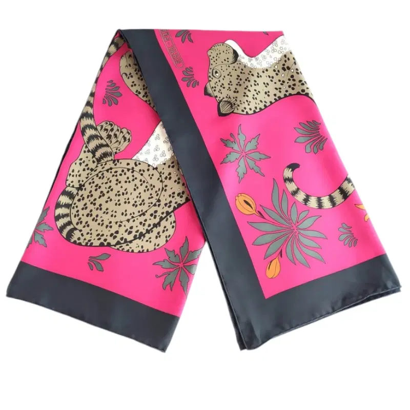Hermes Les Leopards Scraf