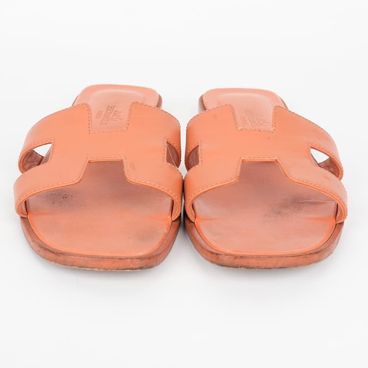 Size 35 - Hermes Oran Sandals in Rouge Tomette-Hover-Image