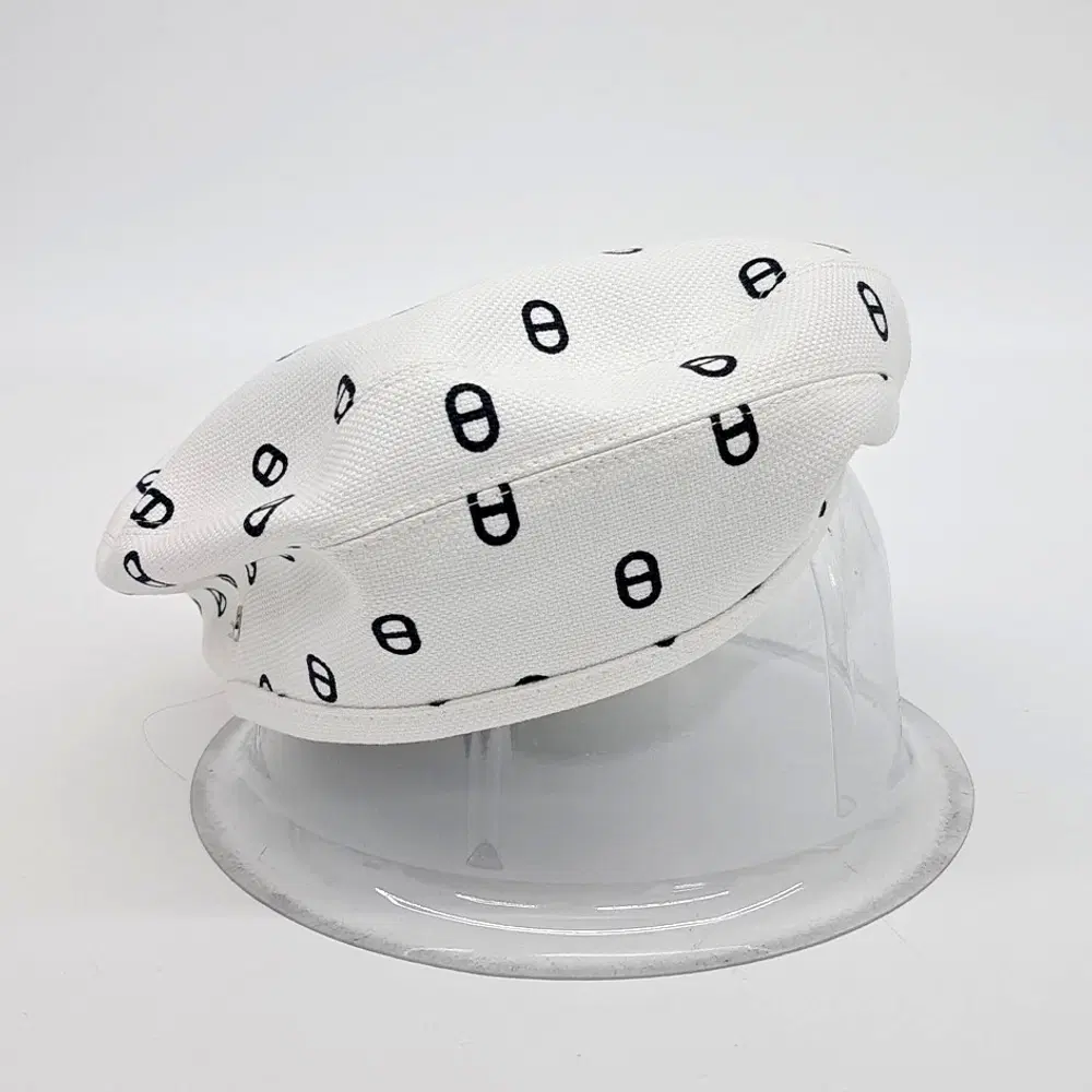 Hermes beret